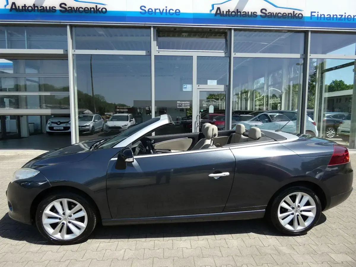 Gebraucht Renault Mégane Cabriolet Luxe 131 PS (96 kW) 2010 Grau Cabrio