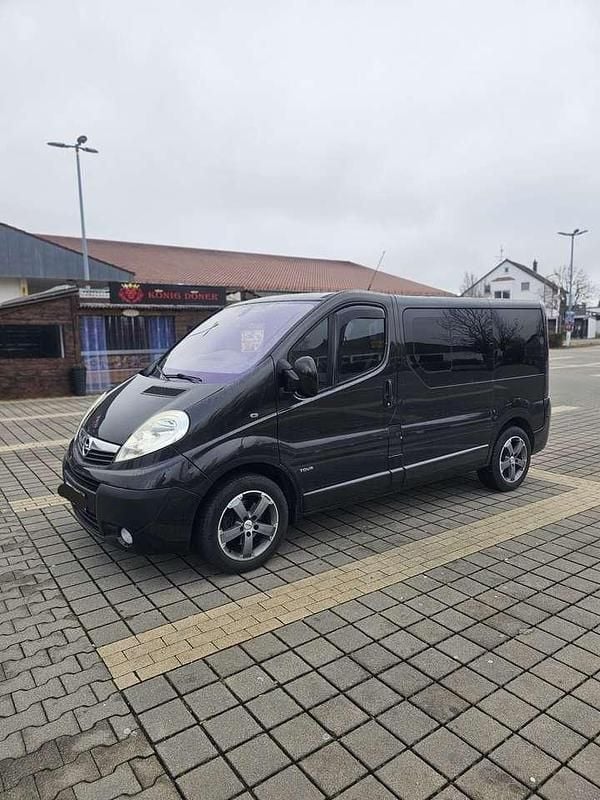Gebraucht Opel Vivaro 145 PS (106 kW) 2010 Schwarz Van / Kleinbus