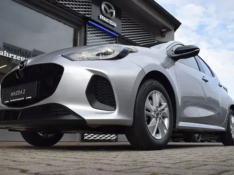Gebraucht Mazda 2 Center-Line 116 PS (85 kW) 2024 Schwarz Limousine