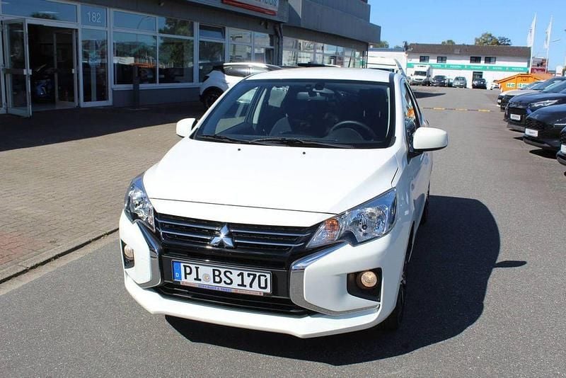 Second-hand Mitsubishi Space Star Select+ 71 CP (52 kW) 2023 Alb Hatchback
