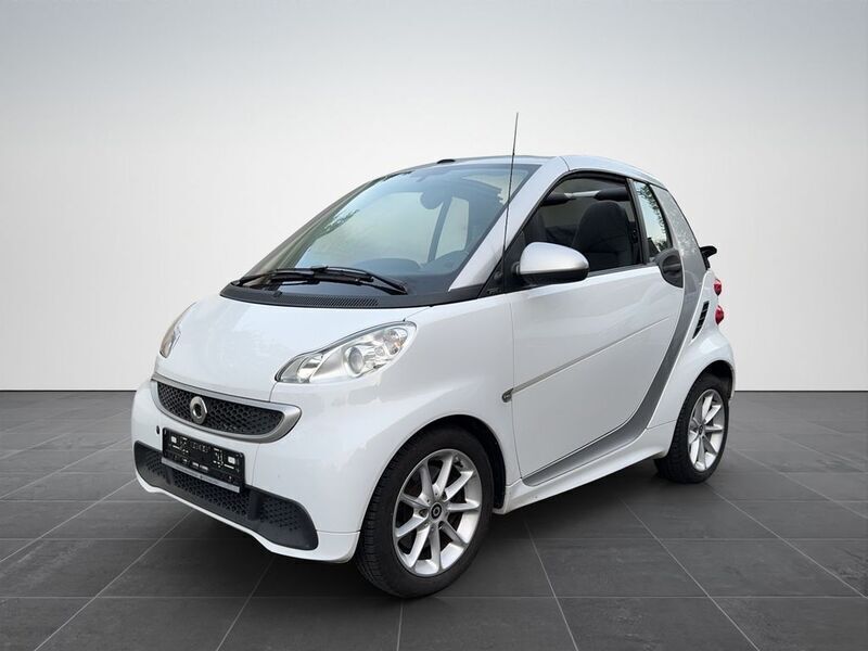 Gebraucht Smart ForTwo Cabrio Passion 71 PS (52 kW) 2012 Weiß Cabrio