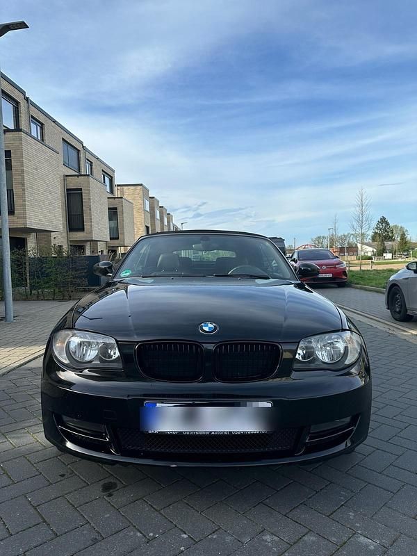Schwarz Gebraucht 2009 BMW 118 Cabriolet Cabrio | 4.500 € (Guter Preis) - Bild 1/4