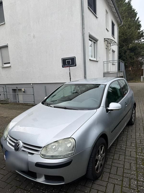 Silber Gebraucht 2004 VW Golf V Kleinwagen | 1.099 € (Superpreis) - Bild 1/4