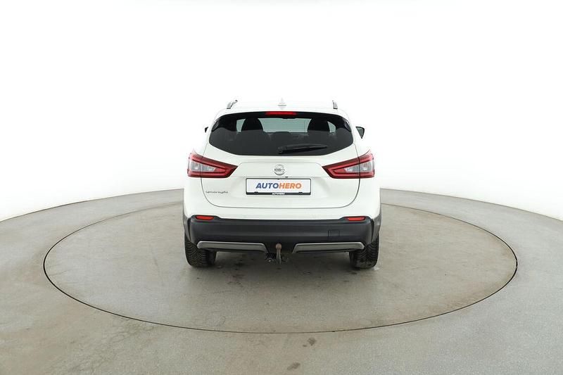 Gebraucht Nissan Qashqai Zama 158 PS (116 kW) 2021 Weiß SUV