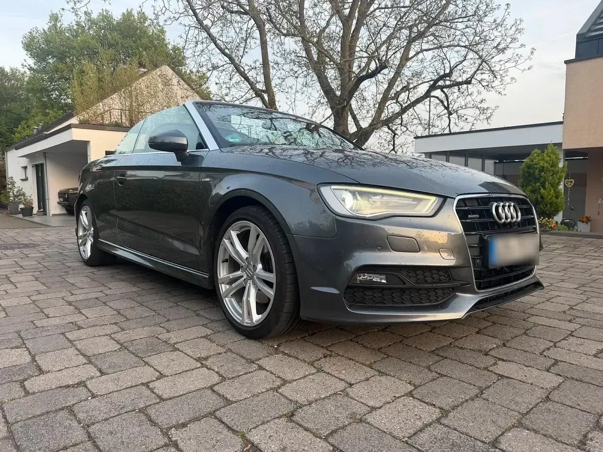 Gebraucht Audi A3 Cabriolet S-Line 179 PS (131 kW) 2014 Grau Cabrio
