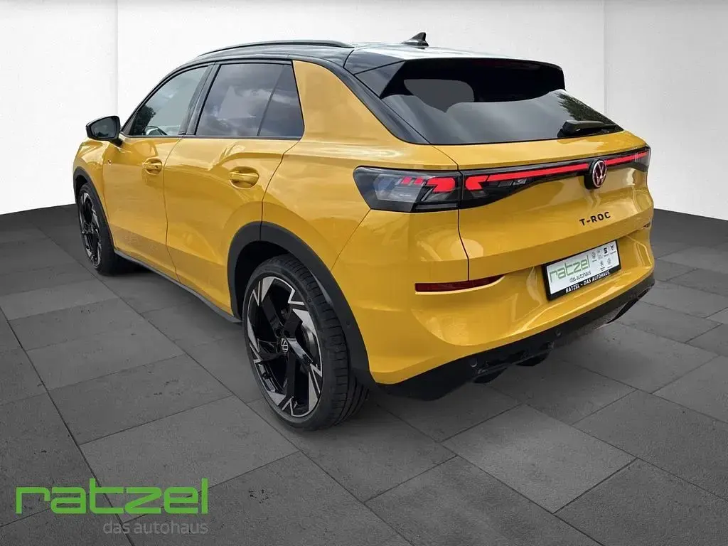 Gebraucht VW T-Roc IQ Drive 150 PS (110 kW) 2025 Gelb SUV