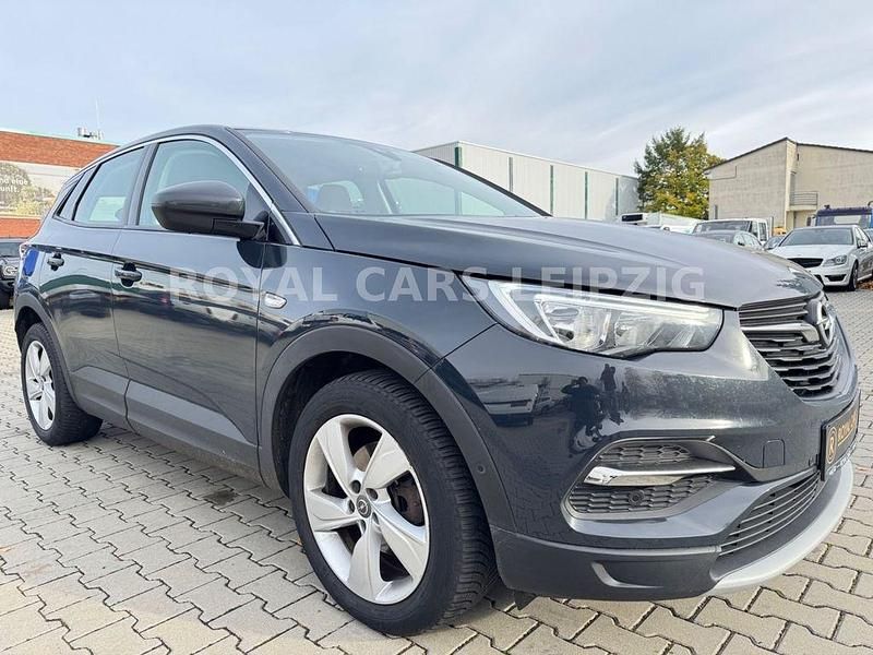 Grau Gebraucht 2018 Opel Grandland X Innovation SUV | 10.990 € (Teuer) - Bild 1/4