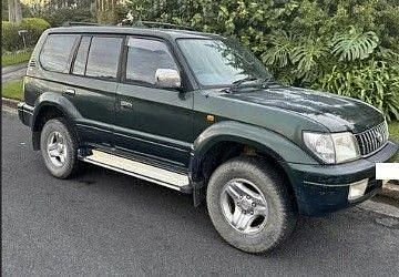 Grün Gebraucht 2001 Toyota Land Cruiser Limited SUV | 7.999 € (Fairer Preis) - Bild 1/1