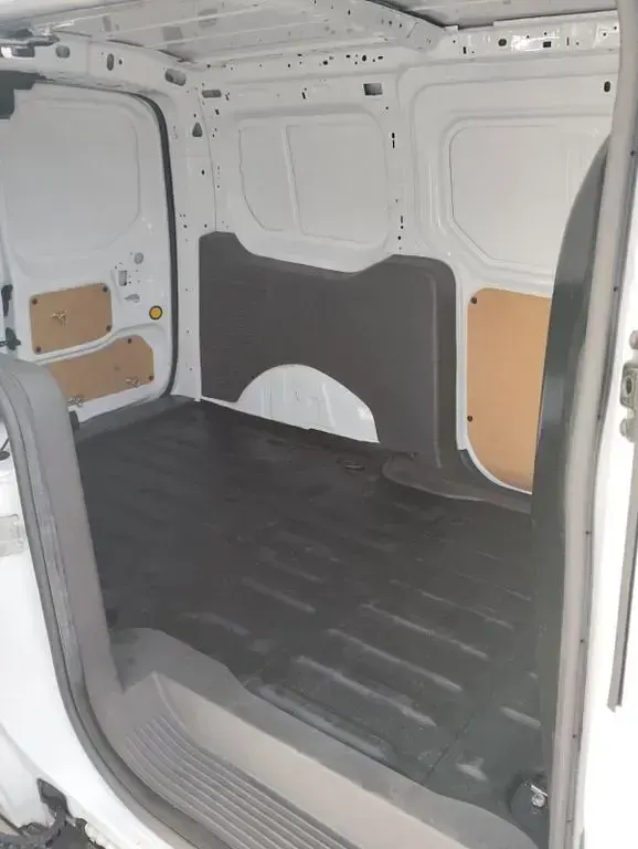 Gebraucht Ford Transit Connect 101 PS (74 kW) 2019 Weiß Van / Kleinbus