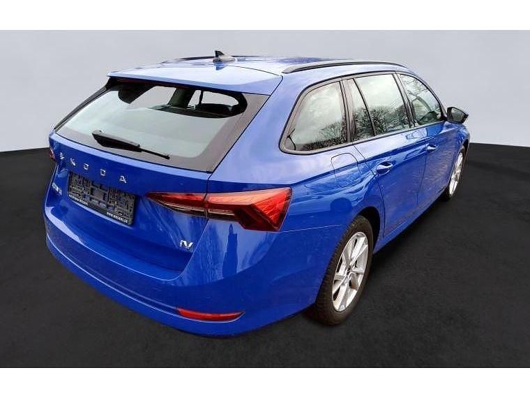 Gebraucht Skoda Octavia Ambition 204 PS (150 kW) 2023 Energy blue Kombi