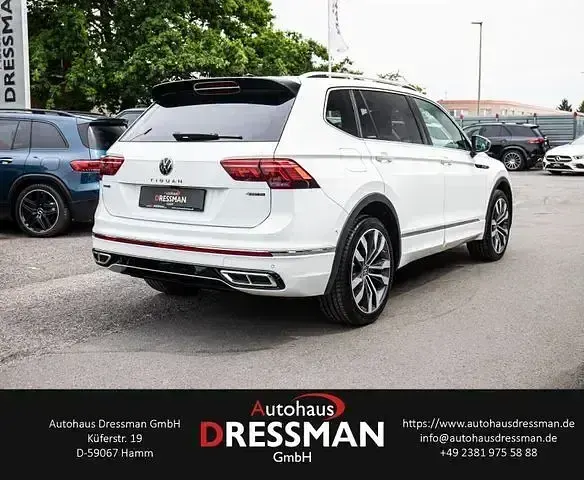 Gebraucht VW Tiguan Allspace R-line 245 PS (180 kW) 2024 Pure white SUV