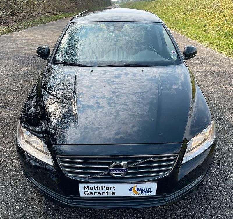 Gebraucht Volvo V70 Kinetic 120 PS (88 kW) 2016 Schwarz Kombi