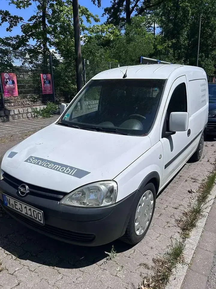 Gebraucht Opel Combo 101 PS (74 kW) 2009 Weiß Van / Kleinbus
