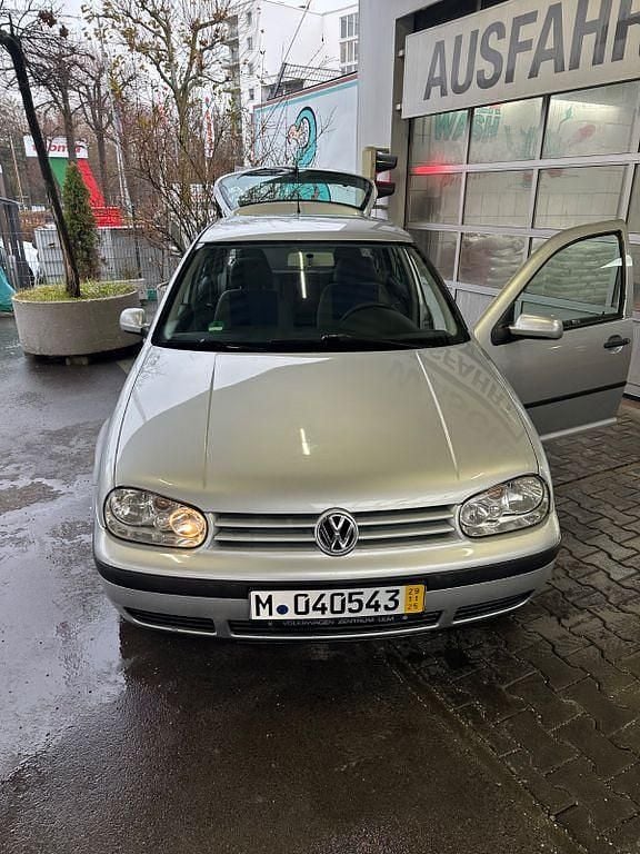 Silber Gebraucht 2001 VW Golf Trendline Limousine | 2.900 € (Fairer Preis) - Bild 1/4