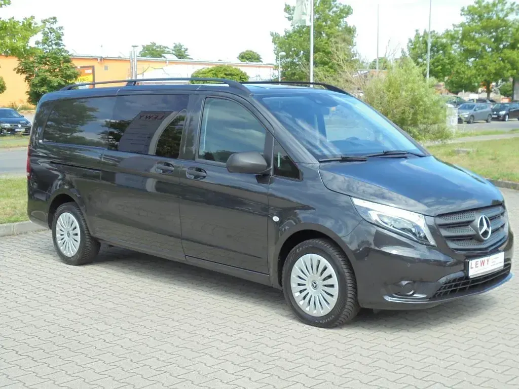 Gebraucht Mercedes Vito 190 PS (139 kW) 2020 Paint color graphitgrau metall Van