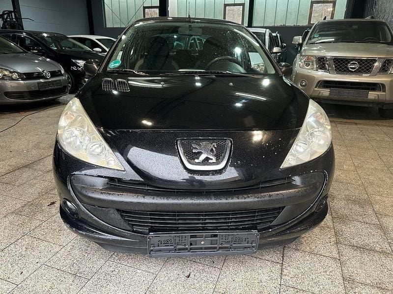Gebraucht Peugeot 206 Basis 75 PS (55 kW) 2010 Schwarz Limousine