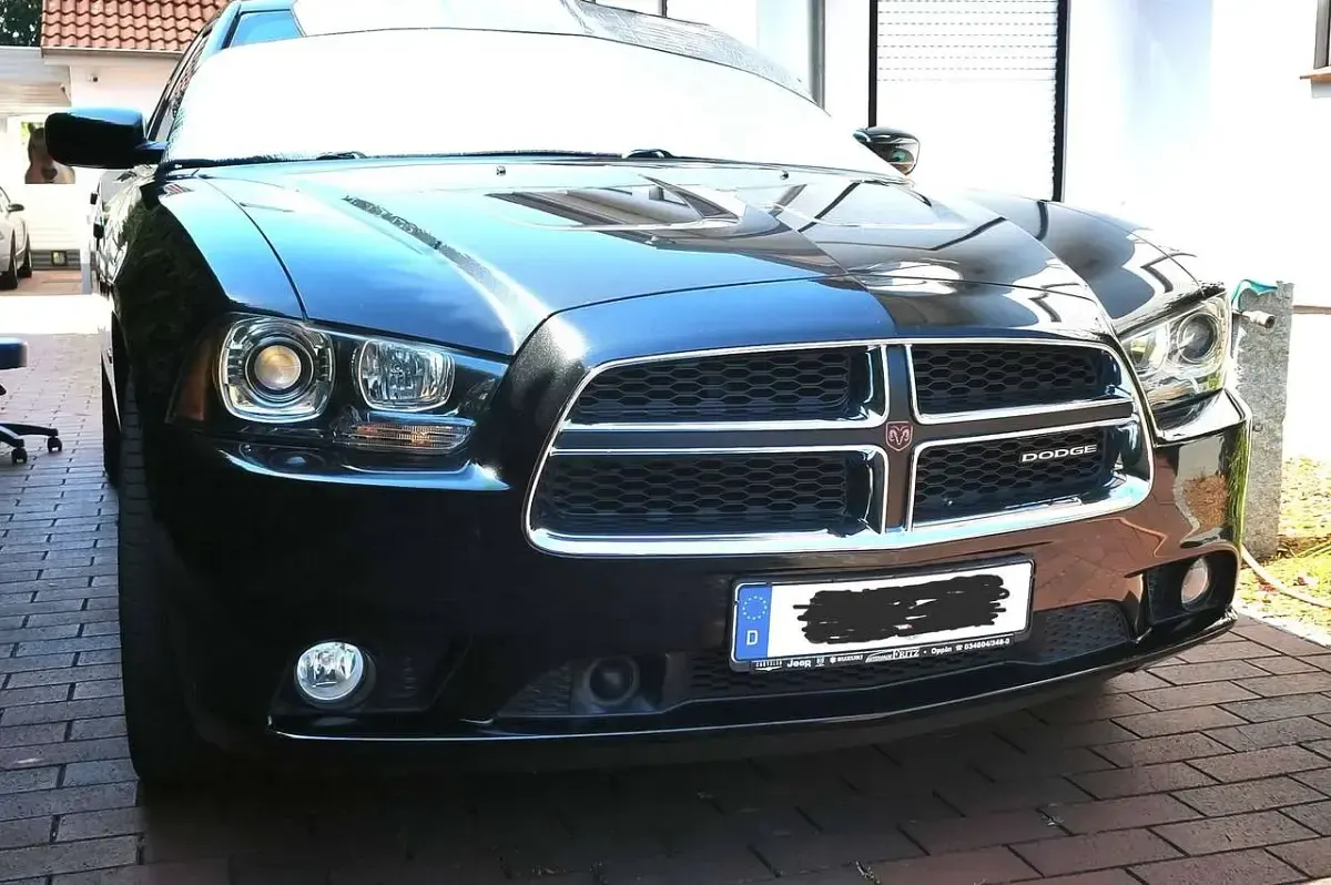 Gebraucht Dodge Charger 375 PS (275 kW) 2011 Schwarz Limousine