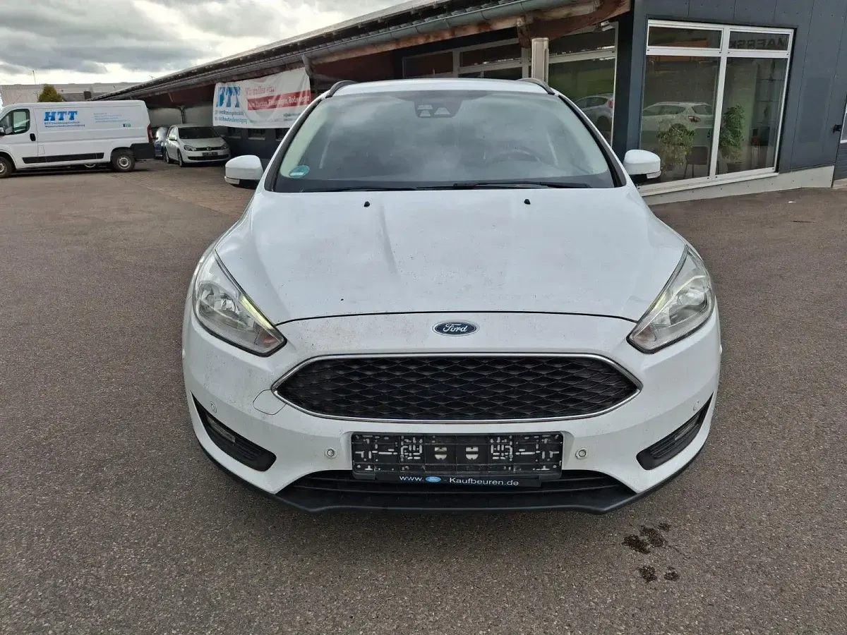 Gebraucht Ford Focus Business Edition 125 PS (91 kW) 2017 Weiß Kombi