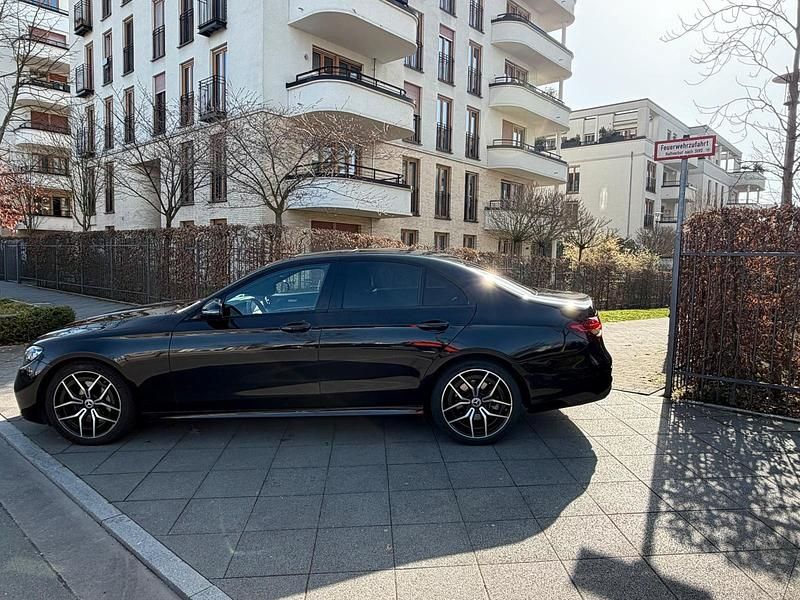 Gebraucht Mercedes E400 Edition 330 PS (242 kW) 2020 Schwarz Limousine