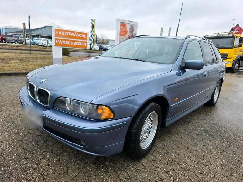 Gebraucht BMW 525 192 PS (141 kW) 2001 Grau Kombi