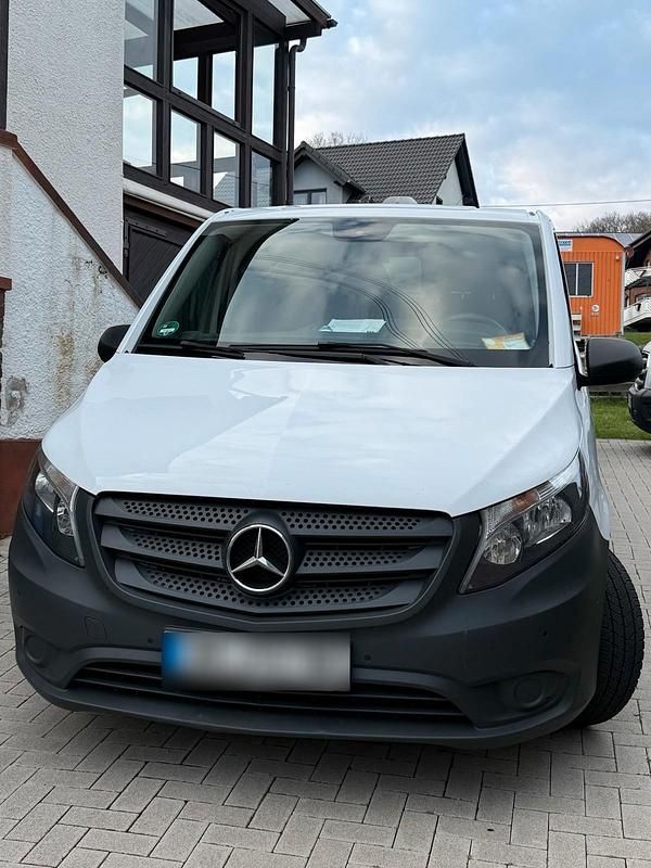 Gebraucht Mercedes Vito 163 PS (119 kW) 2016 Weiß Van
