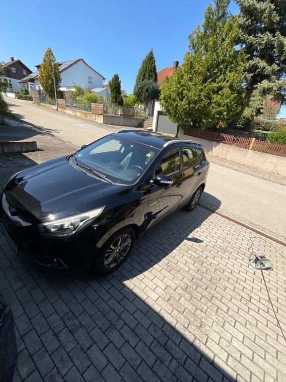 Schwarz Gebraucht 2015 Hyundai ix35 Trend SUV | 11.500 € (Fairer Preis) - Bild 1/4