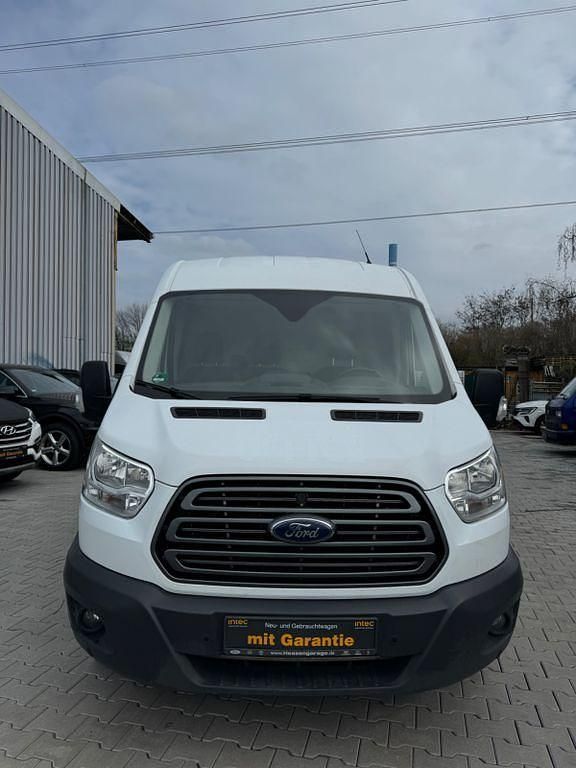 Gebraucht Ford Transit Trend 131 PS (96 kW) 2018 Weiß Van / Kleinbus