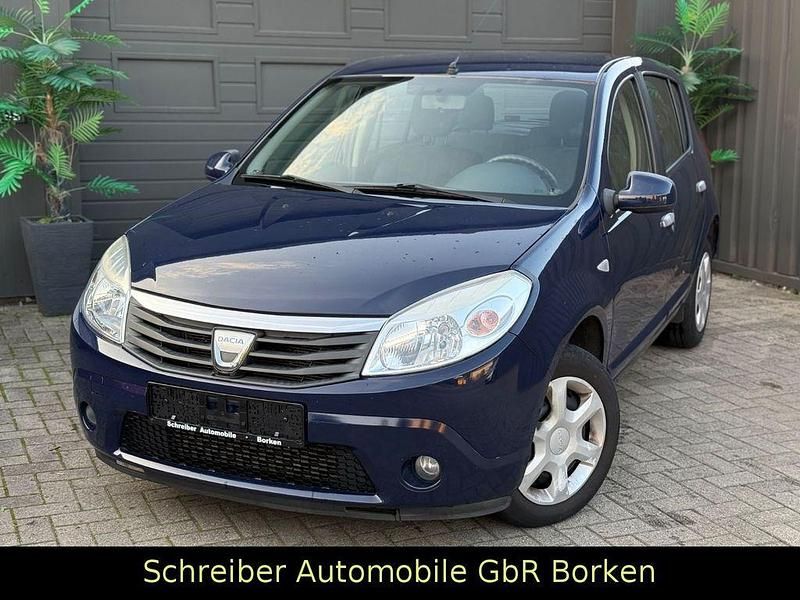 Blau Gebraucht 2011 Dacia Sandero Lauréate Kleinwagen | 2.999 € (Fairer Preis) - Bild 1/4