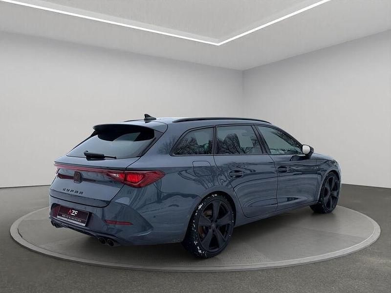 Second-hand Cupra Leon 310 CP (228 kW) 2022 Gri Berlinǎ