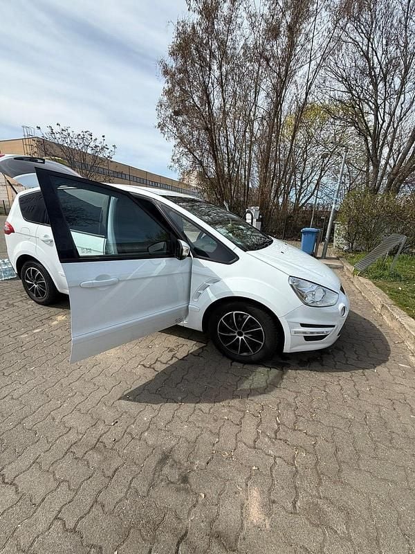 Second-hand Ford S-MAX S 150 CP (110 kW) 2013 Gri Monovolum
