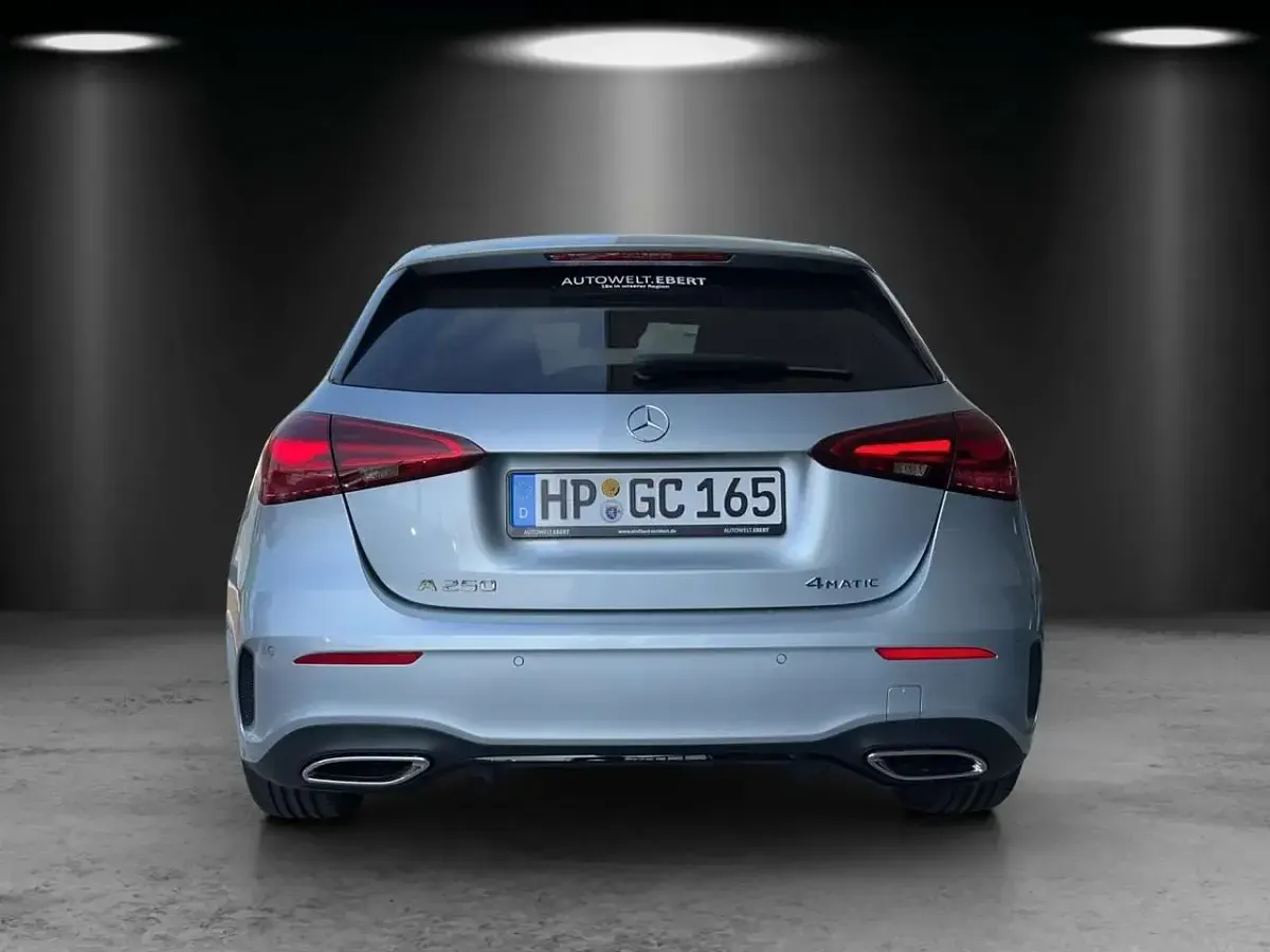 Gebraucht Mercedes A250 AMG 224 PS (164 kW) 2024 Hightechsilber Kleinwagen