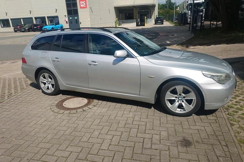Silber Gebraucht 2007 BMW 520 Kombi | 3.000 € (Fairer Preis) - Bild 1/4