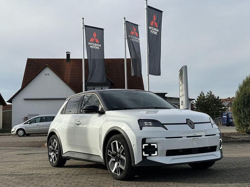 Weiß Neu 2025 Renault R5 Komfort Kleinwagen | 29.990 € (Guter Preis) - Bild 1/4