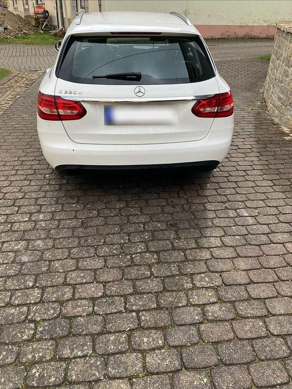 Gebraucht Mercedes C220 170 PS (125 kW) 2016 Weiß Kombi