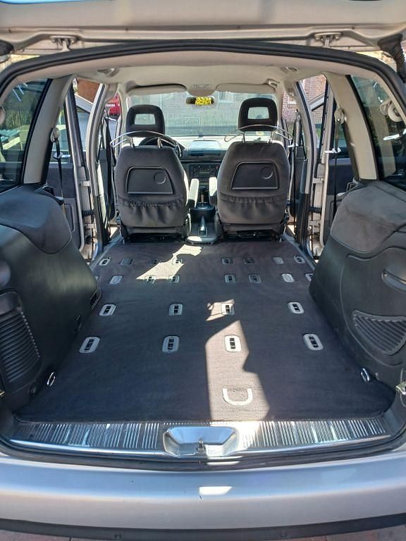 Gebraucht VW Sharan Comfortline 116 PS (85 kW) 2002 Silber Van / Kleinbus