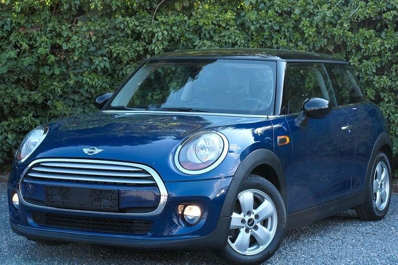 Usata Mini Cooper D 116 CV (85 kW) 2015 Blu Utilitaria