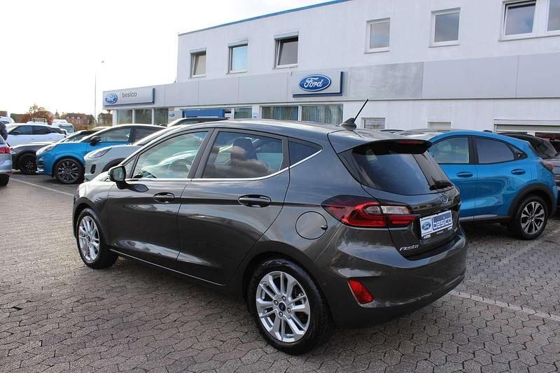 Gebraucht Ford Fiesta Titanium X 125 PS (91 kW) 2022 Magnetic grau metallic Limousine