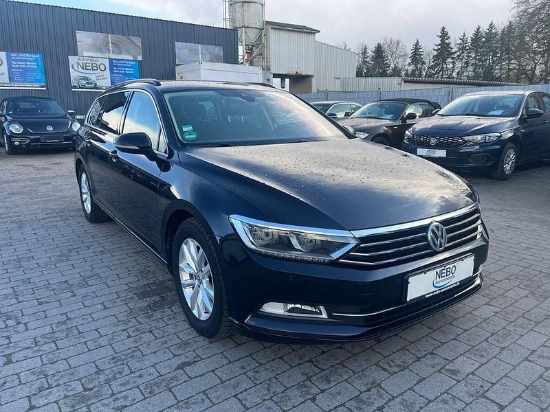 Gebraucht VW Passat Comfortline 150 PS (110 kW) 2016 Schwarz Kombi