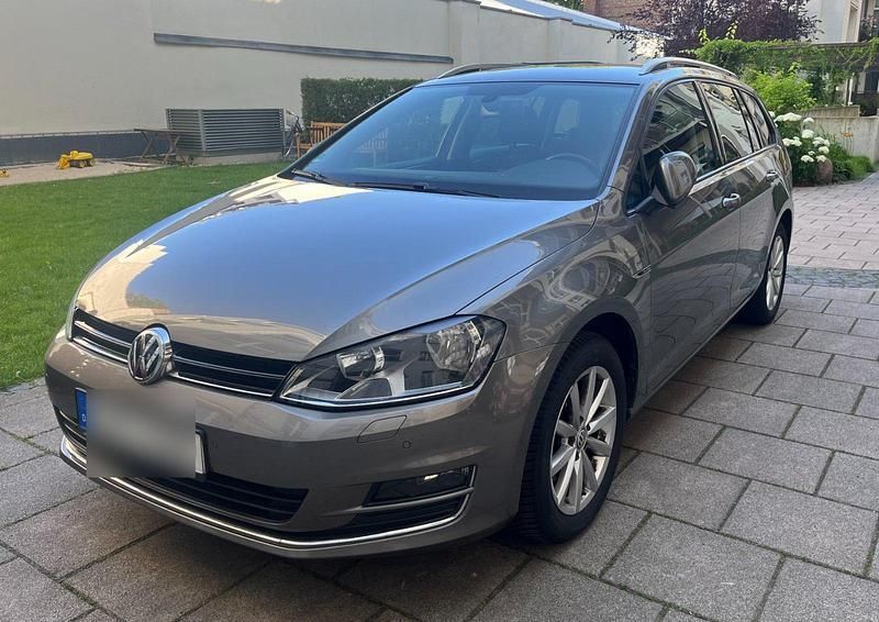 Grau Gebraucht 2015 VW Golf VII Kombi | 8.200 € (Guter Preis) - Bild 1/4