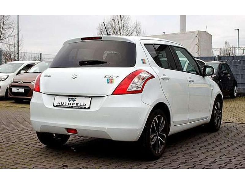 Gebraucht Suzuki Swift 94 PS (69 kW) 2017 Weiß Kleinwagen