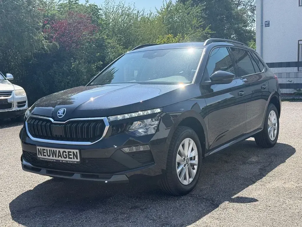Neu Skoda Kamiq Selection 116 PS (85 kW) 2026 Grau SUV