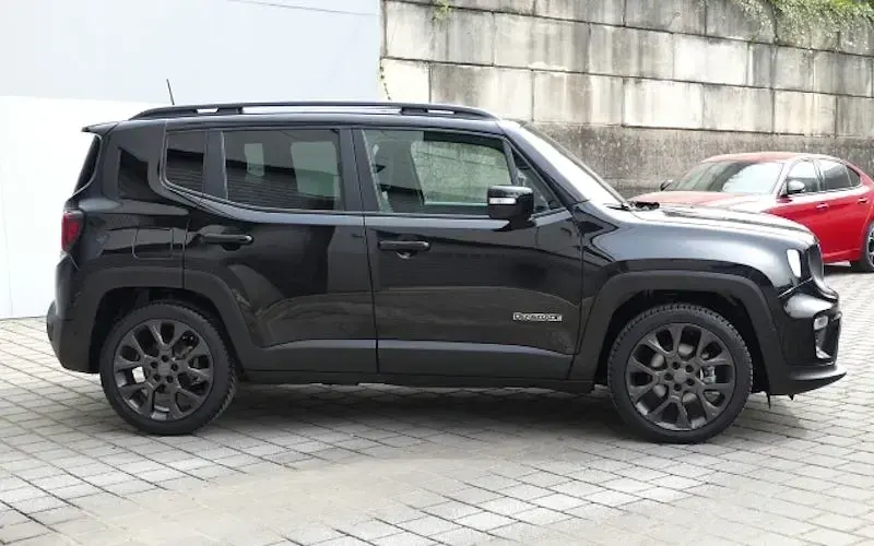 Gebraucht Jeep Renegade 131 PS (96 kW) 2024 Schwarz SUV