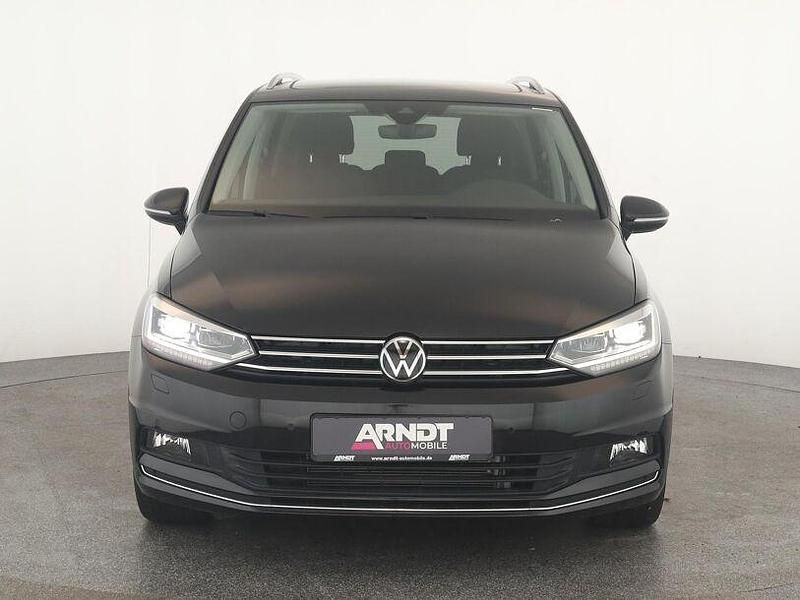 Gebraucht VW Touran Highline 150 PS (110 kW) 2025 Deep black perleffekt Van / Kleinbus