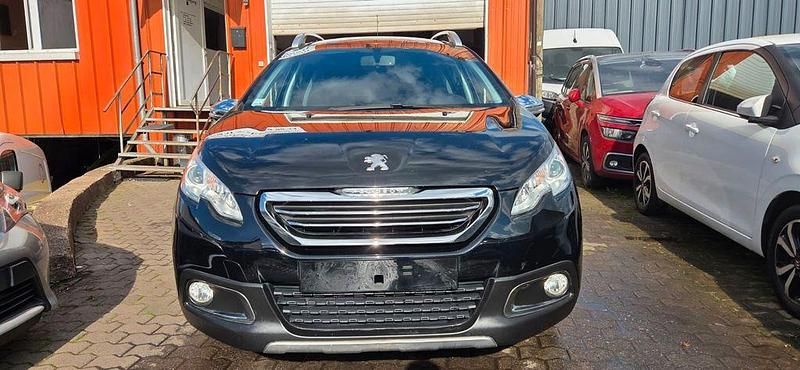 Gebraucht Peugeot 2008 82 PS (60 kW) 2015 Schwarz SUV