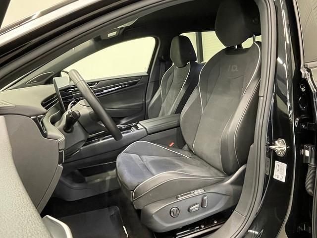 Gebraucht VW ID.7 Pro 210 kW (286 PS) 2024 Grenadillschwarz metallic Kombi