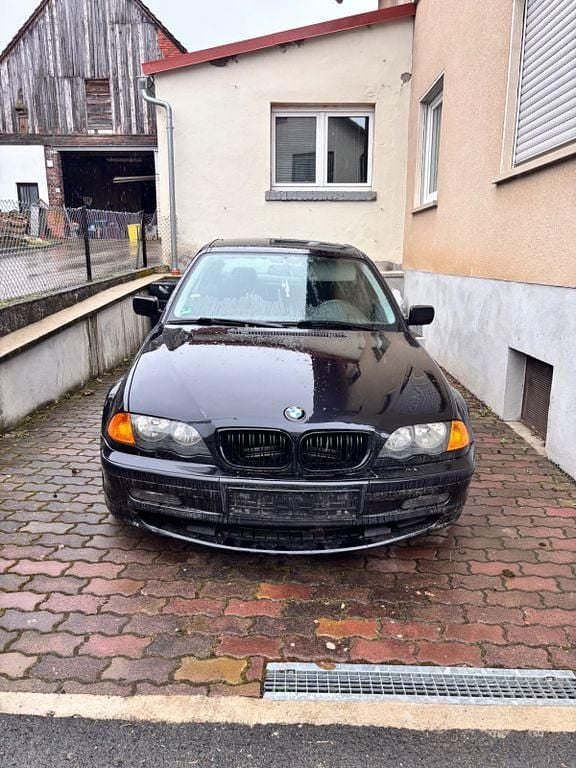 Gebraucht BMW 320 Performance 150 PS (110 kW) 2000 Schwarz Limousine