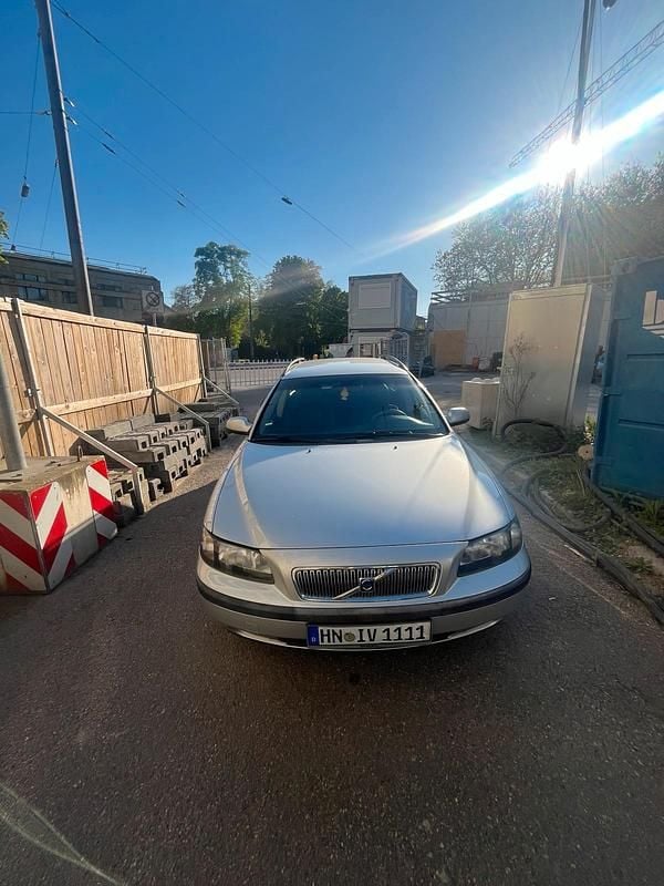 Gebraucht Volvo V70 140 PS (102 kW) 2001 Silber Kombi
