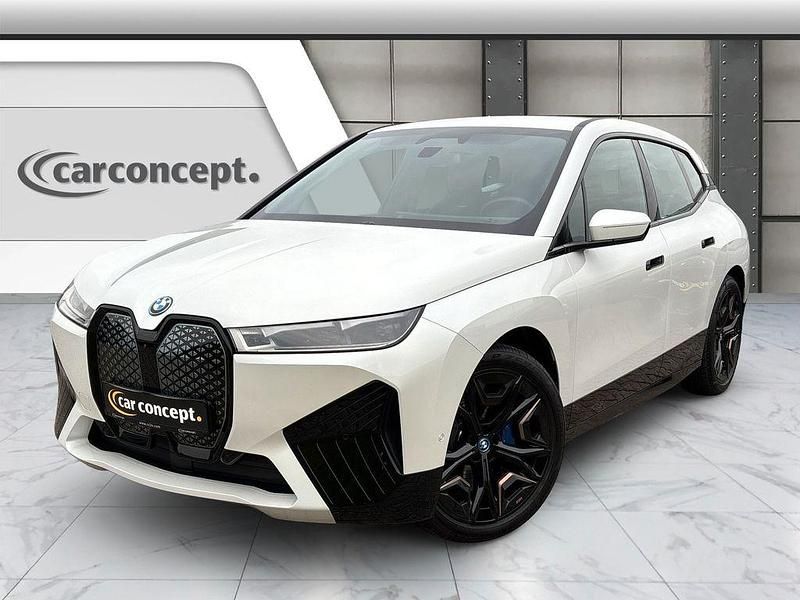 Weiß Gebraucht 2023 BMW iX Performance SUV | 59.900 € (Superpreis) - Bild 1/4