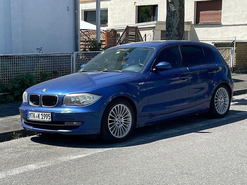 Blau Gebraucht 2008 BMW 118 Sport Line Kleinwagen | 1.999 € (Guter Preis) - Bild 1/2