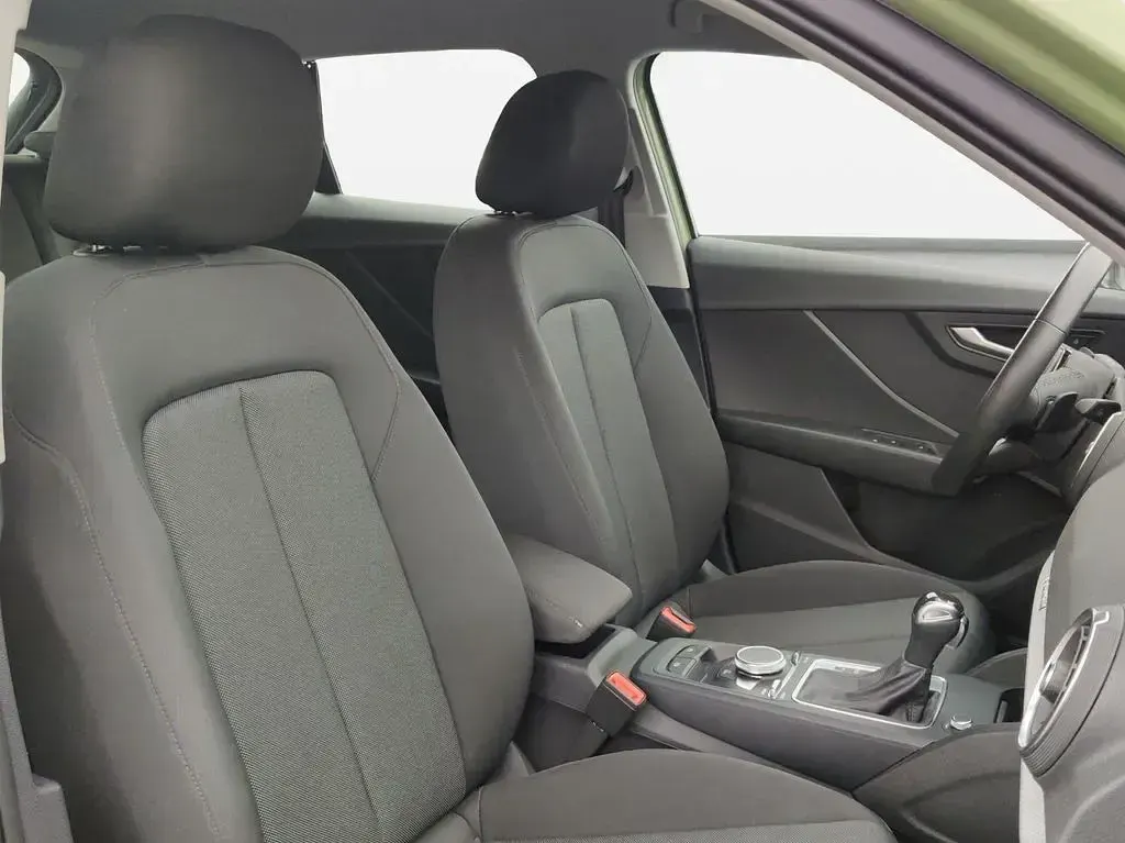 Gebraucht Audi Q2 Comfort 150 PS (110 kW) 2023 Apfelgrün metallic SUV